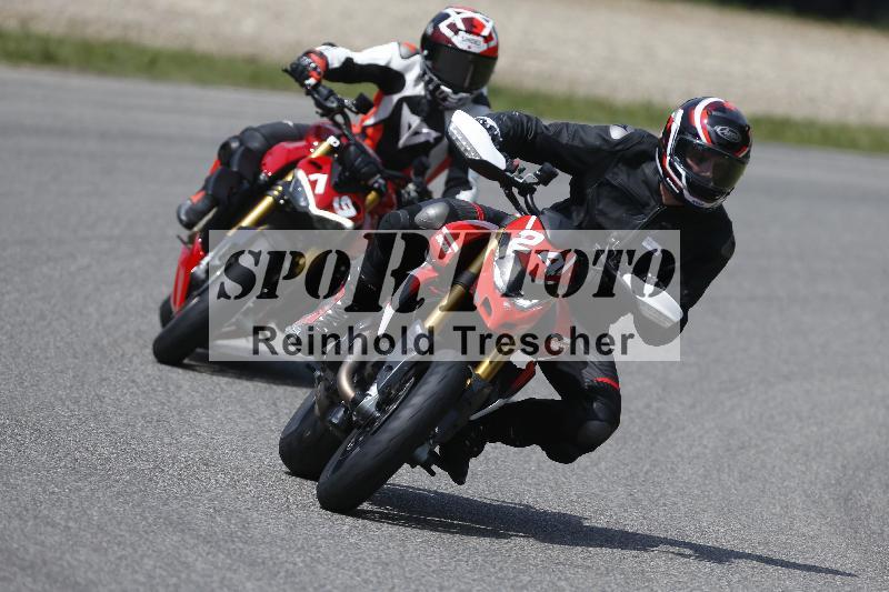 /27 12.06.2025 Ducati Schweiz Trackday Warmup  ADR/blau-bleu/19-1